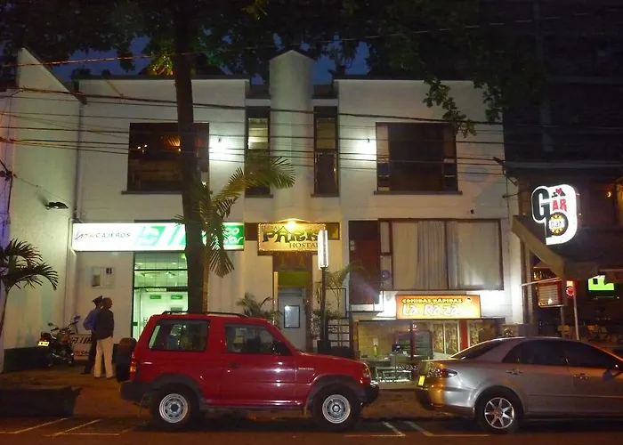 Hostal Lleras Park